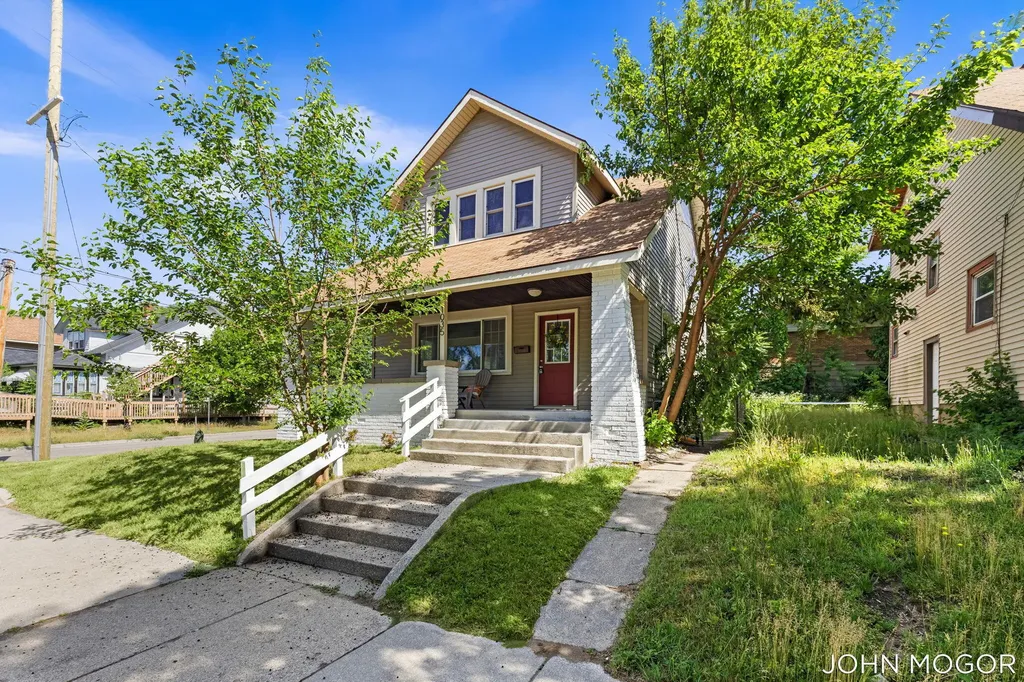 1035 Alexander Street SE Grand Rapids City MI 49507