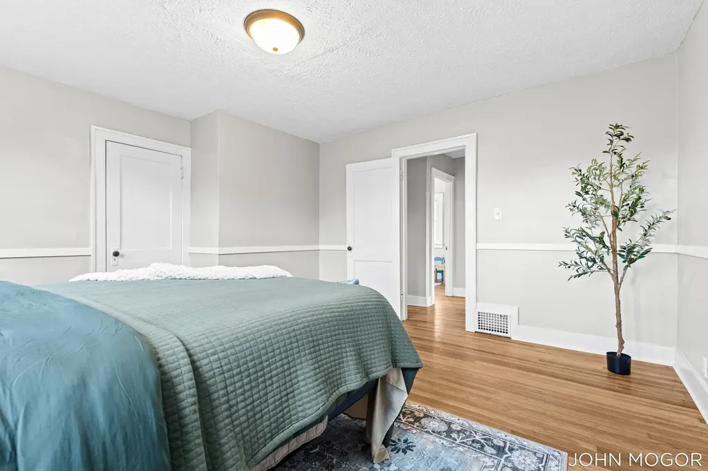 1035 Alexander Street SE Grand Rapids City MI 49507