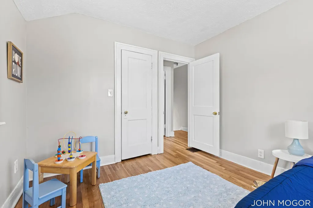 1035 Alexander Street SE Grand Rapids City MI 49507
