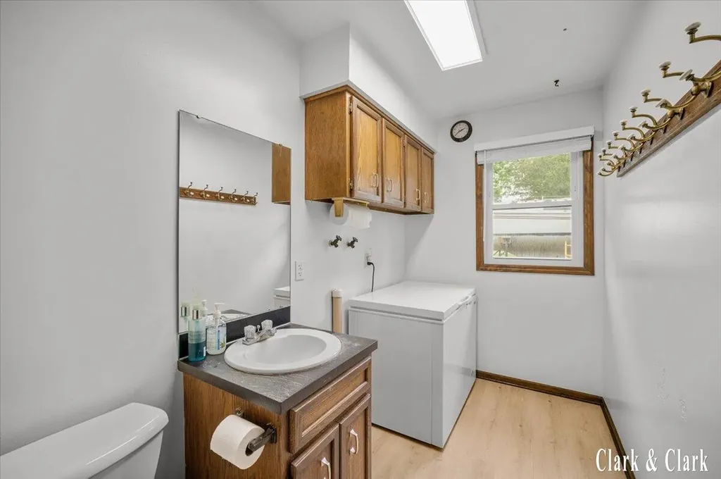 2068 Jamestown Drive SE Kentwood City MI 49508