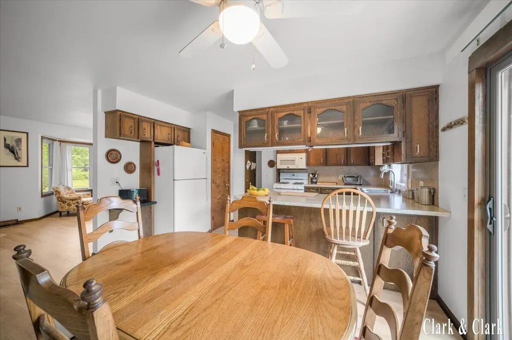 2068 Jamestown Drive SE Kentwood City MI 49508