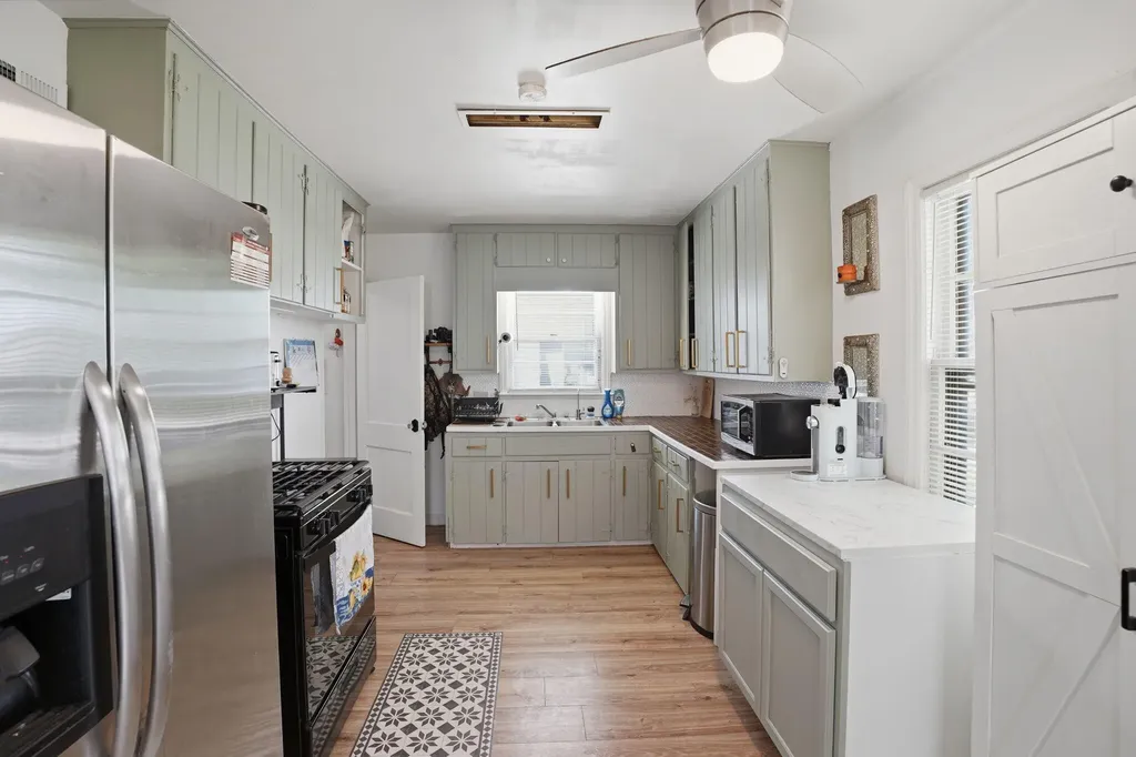 1237 Fuller Avenue NE Grand Rapids City MI 49505