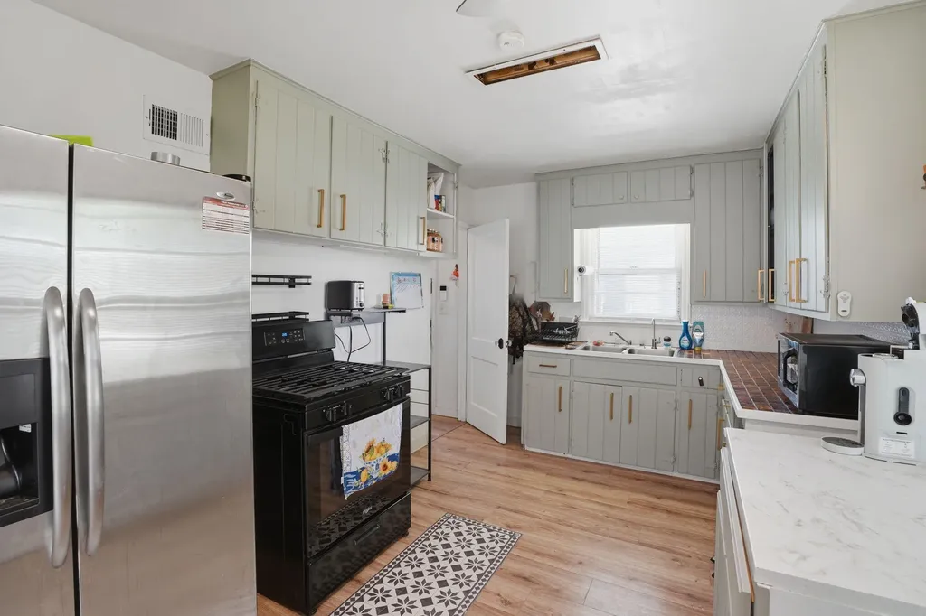 1237 Fuller Avenue NE Grand Rapids City MI 49505