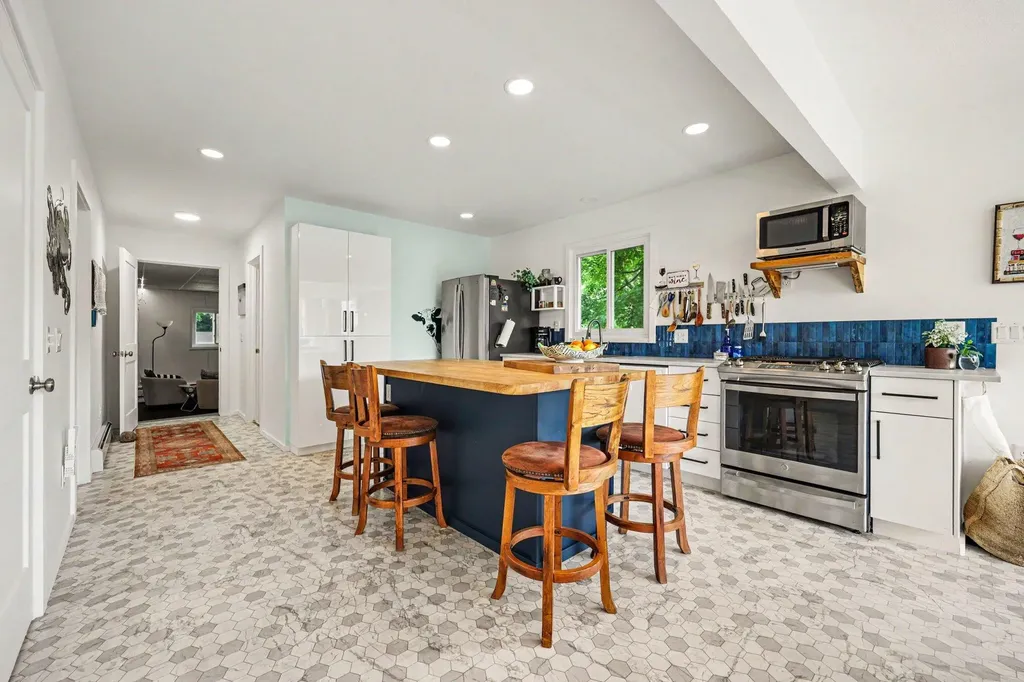 11482 Lakeshore Drive Cato Township MI 48850