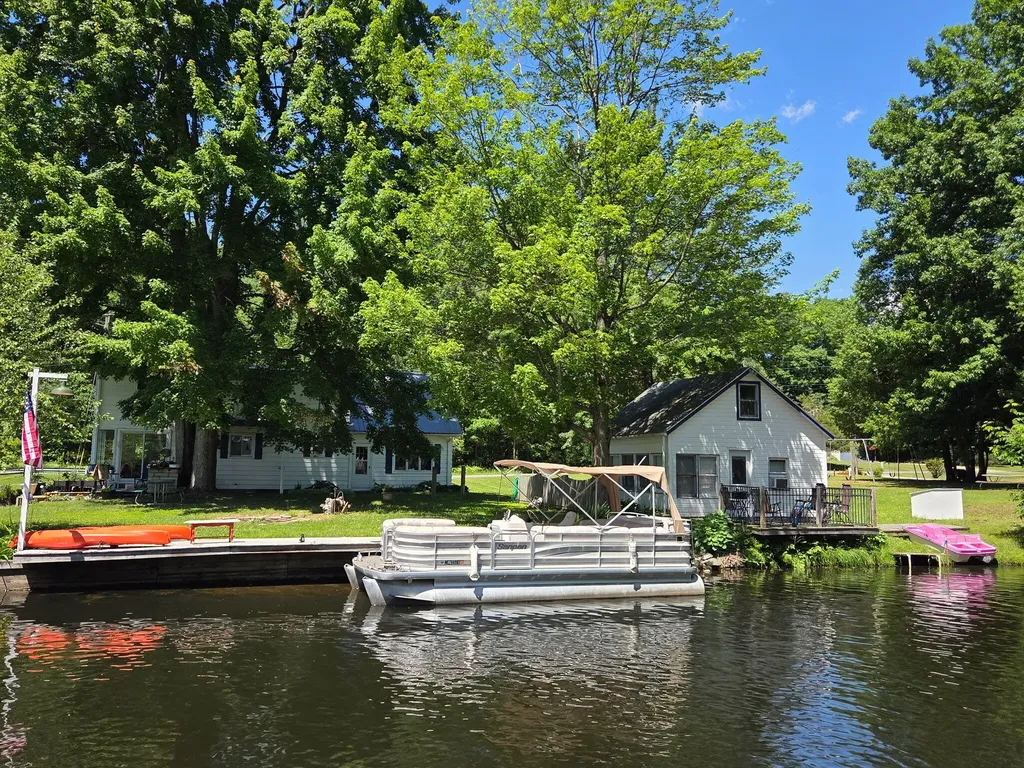 11482 Lakeshore Drive Cato Township MI 48850