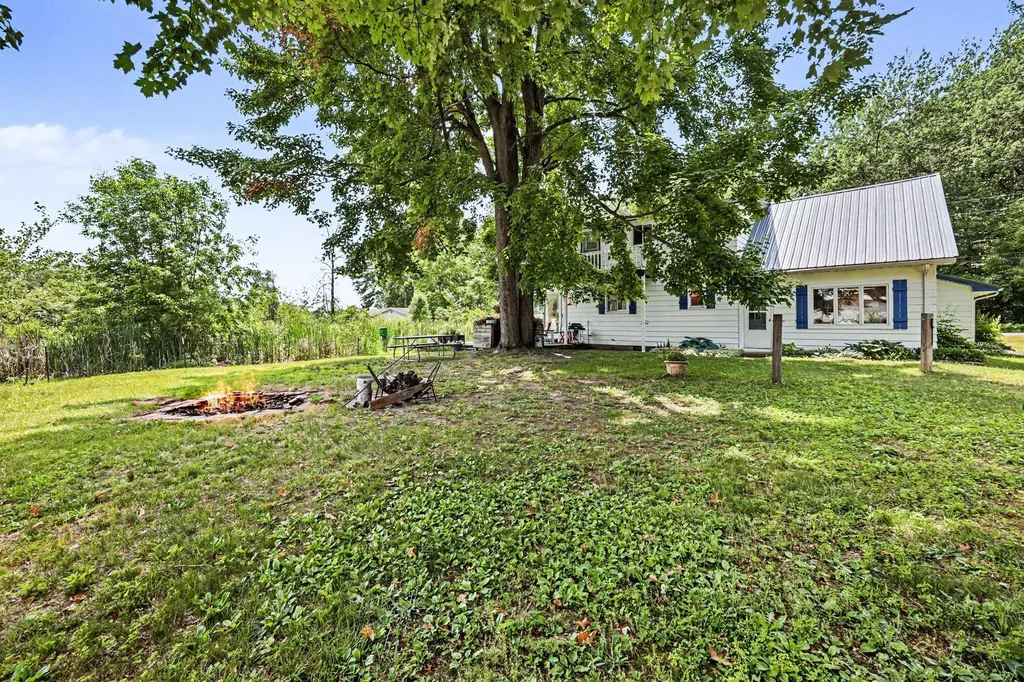 11482 Lakeshore Drive Cato Township MI 48850