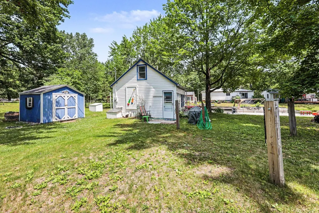 11482 Lakeshore Drive Cato Township MI 48850