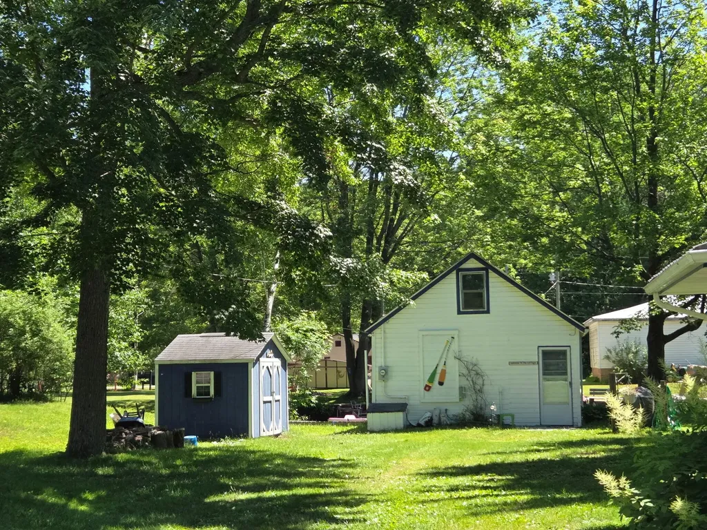 11482 Lakeshore Drive Cato Township MI 48850