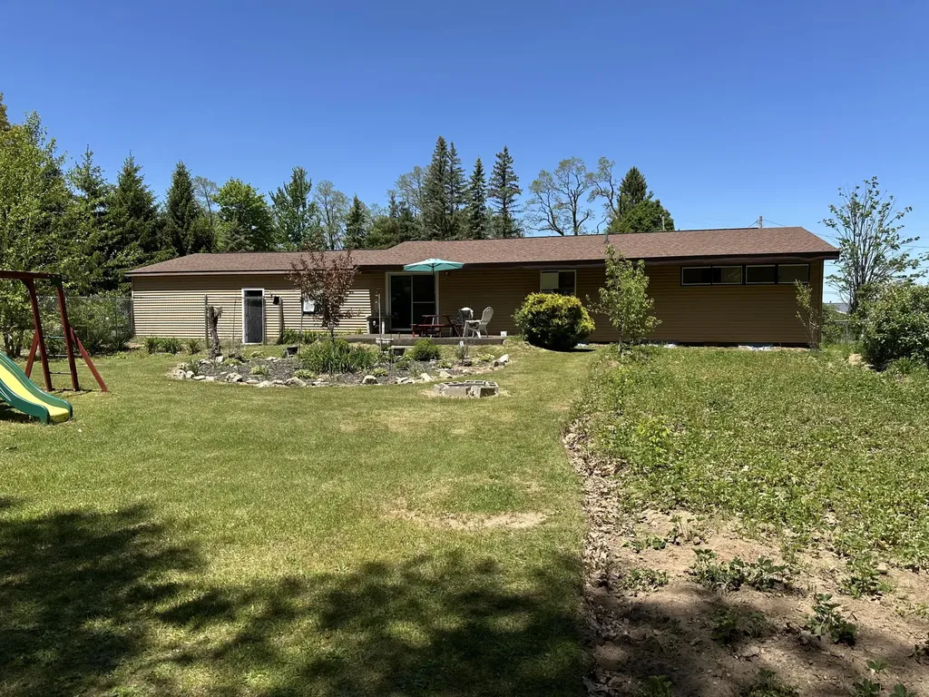 1807 S Lake Mitchell Drive Cherry Grove Township MI 49601