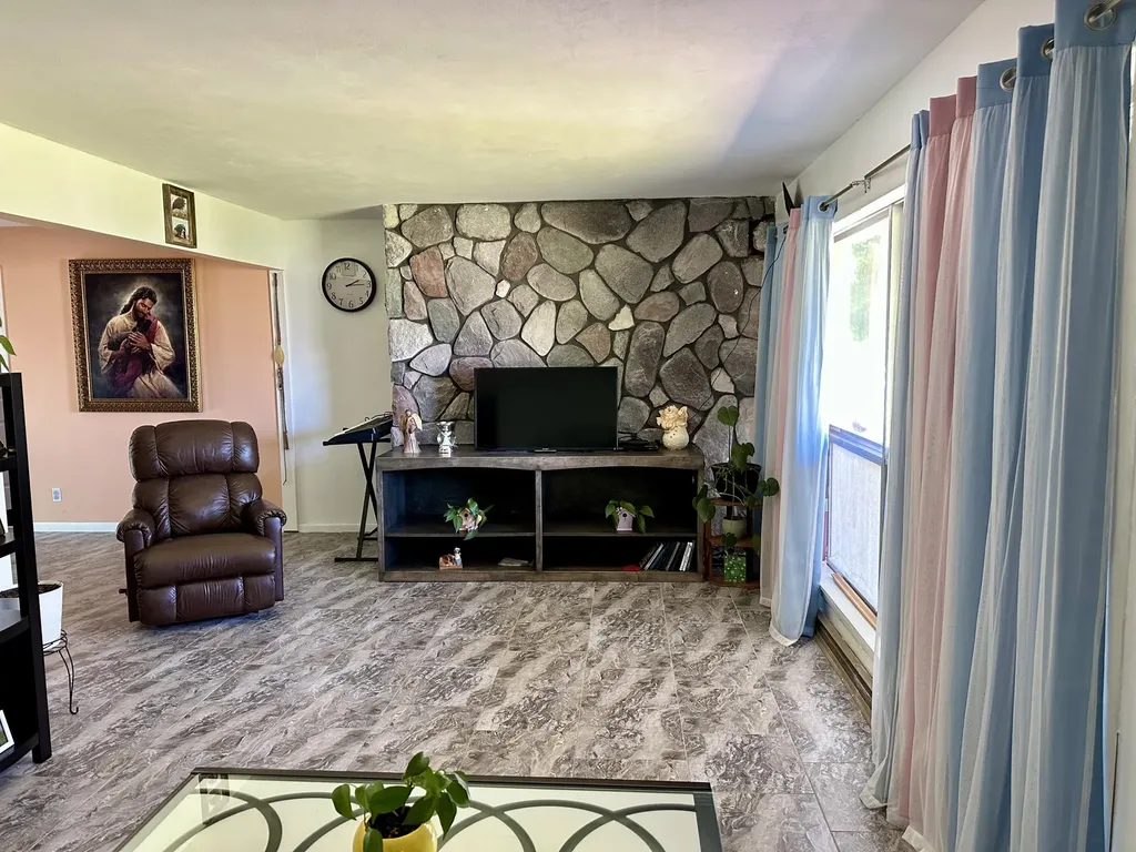 1807 S Lake Mitchell Drive Cherry Grove Township MI 49601