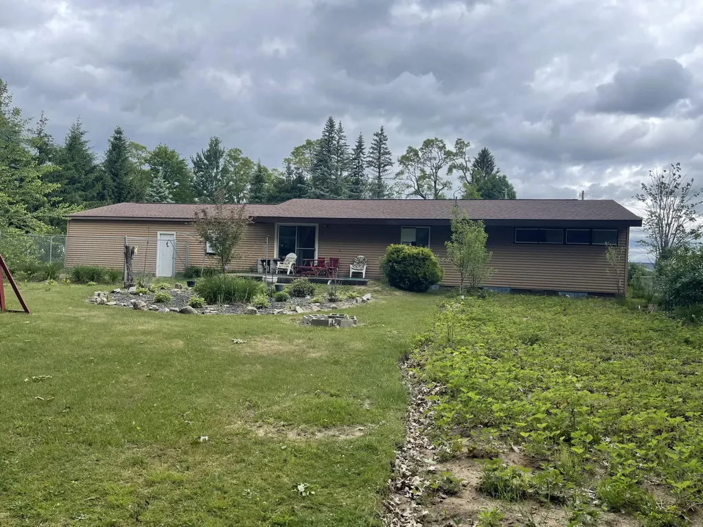 1807 S Lake Mitchell Drive Cherry Grove Township MI 49601