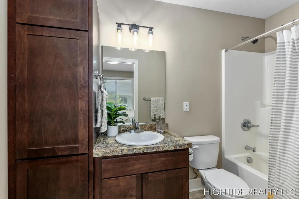 644 Wren Court Middleville Village MI 49333