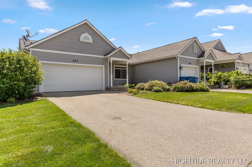 644 Wren Court Middleville Village MI 49333