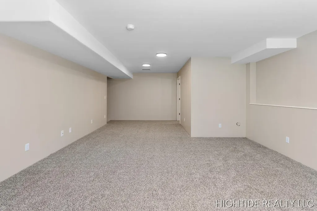 644 Wren Court Middleville Village MI 49333