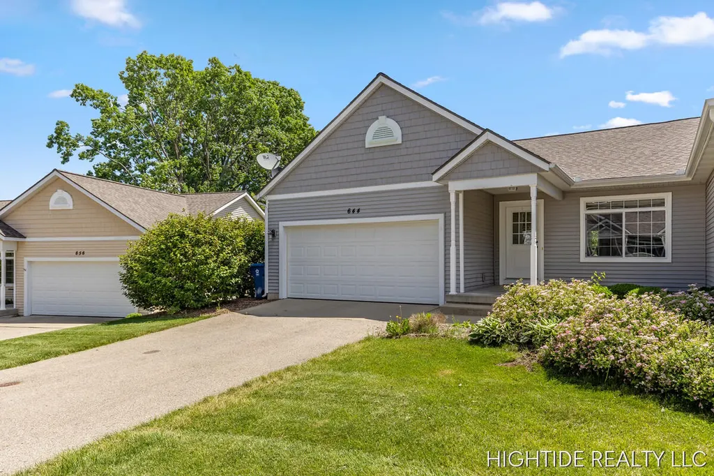 644 Wren Court Middleville Village MI 49333