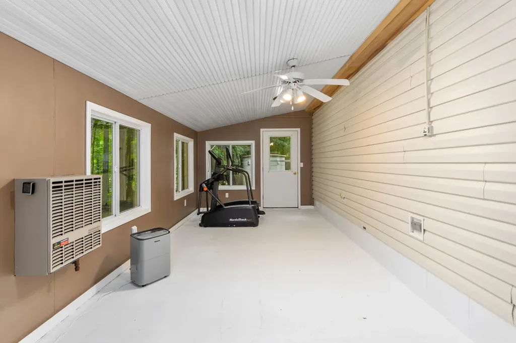 6009 Keeney Drive Belvidere Township MI 48886