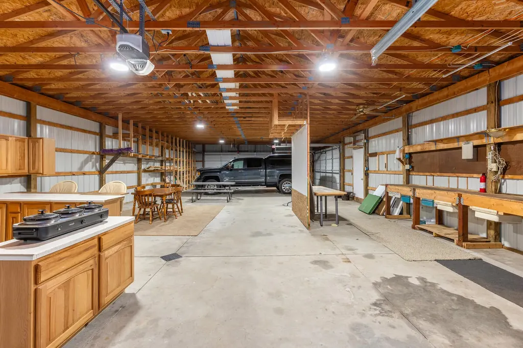 6009 Keeney Drive Belvidere Township MI 48886