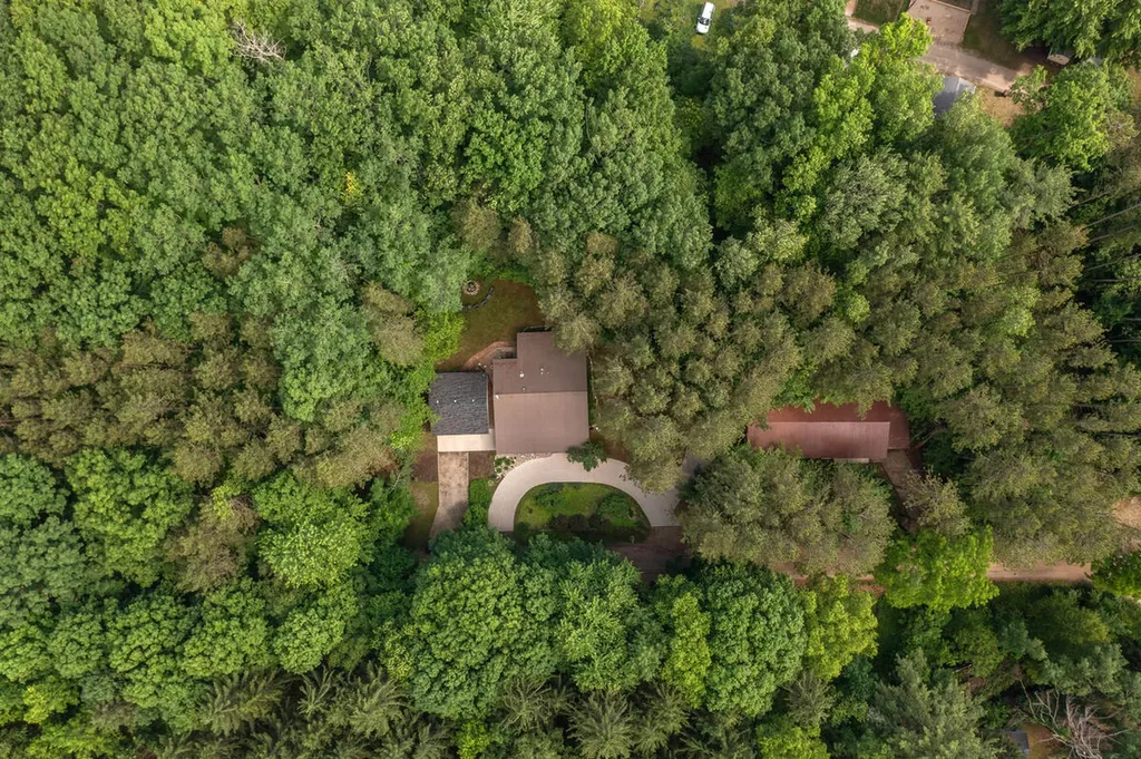 6009 Keeney Drive Belvidere Township MI 48886