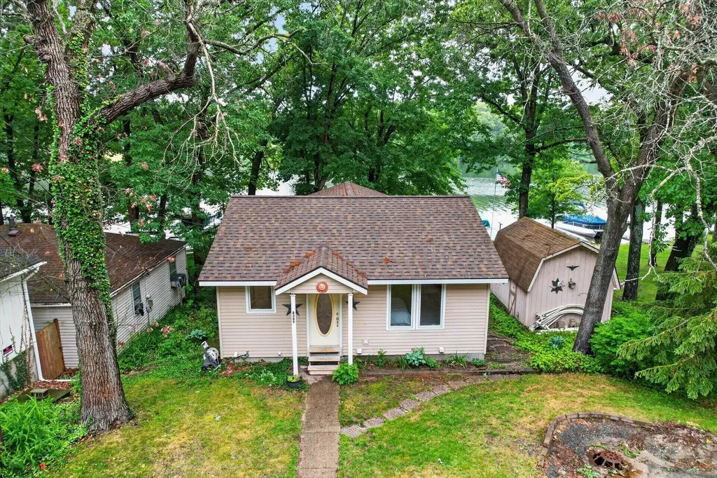 8365 S Spruce Avenue Brooks Township MI 49337
