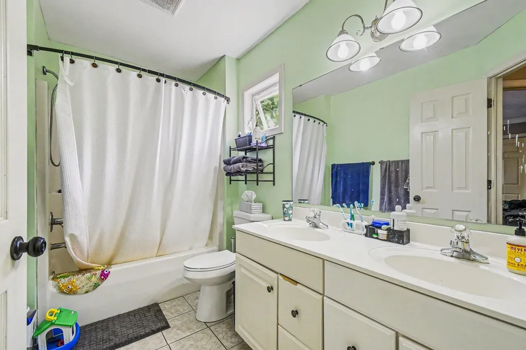 4546 Brookmeadow Court SE Kentwood City MI 49512