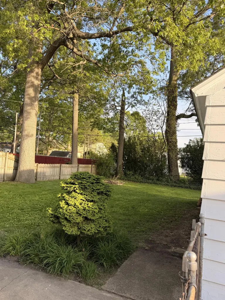 2345 Harding Muskegon City MI 49441