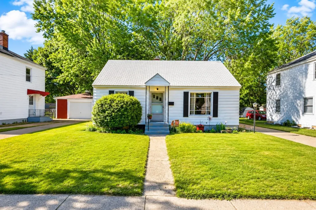 923 Colrain Street SW Wyoming City MI 49509