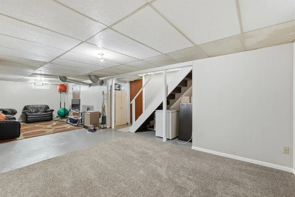 923 Colrain Street SW Wyoming City MI 49509