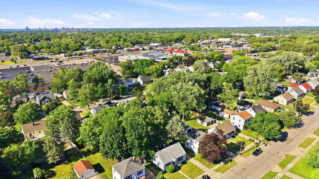 923 Colrain Street SW Wyoming City MI 49509