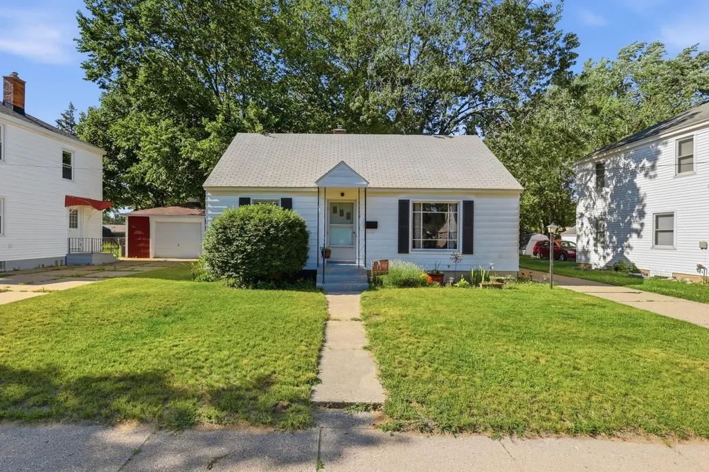 923 Colrain Street SW Wyoming City MI 49509