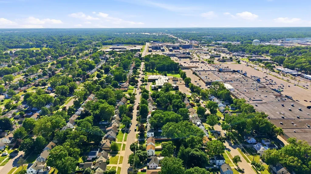 923 Colrain Street SW Wyoming City MI 49509
