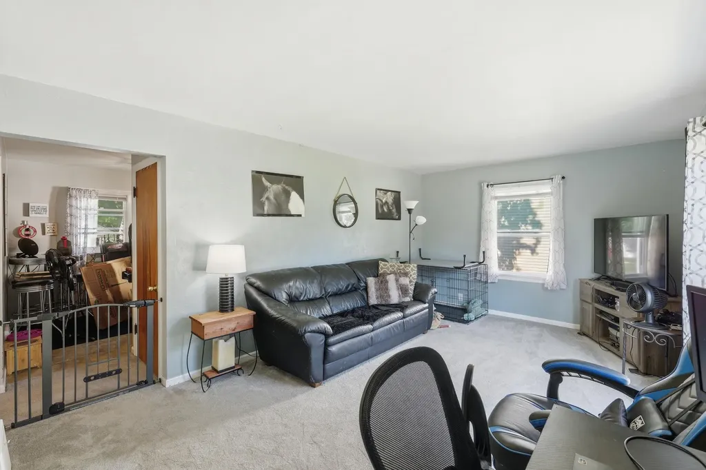 923 Colrain Street SW Wyoming City MI 49509