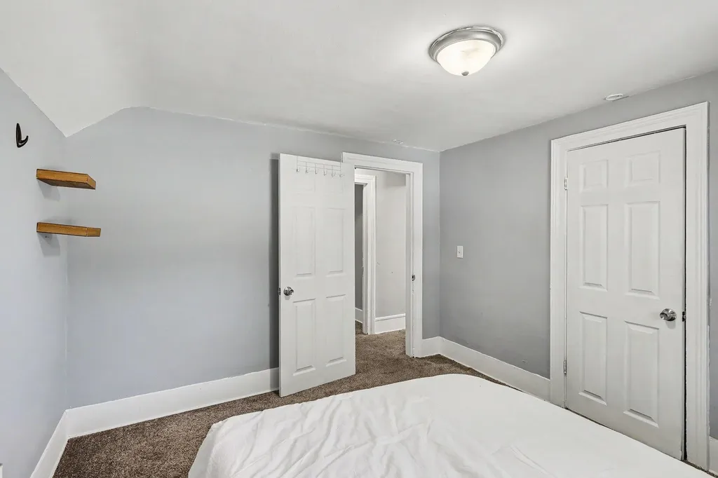 1222 E Kalamazoo Street Lansing City MI 48912