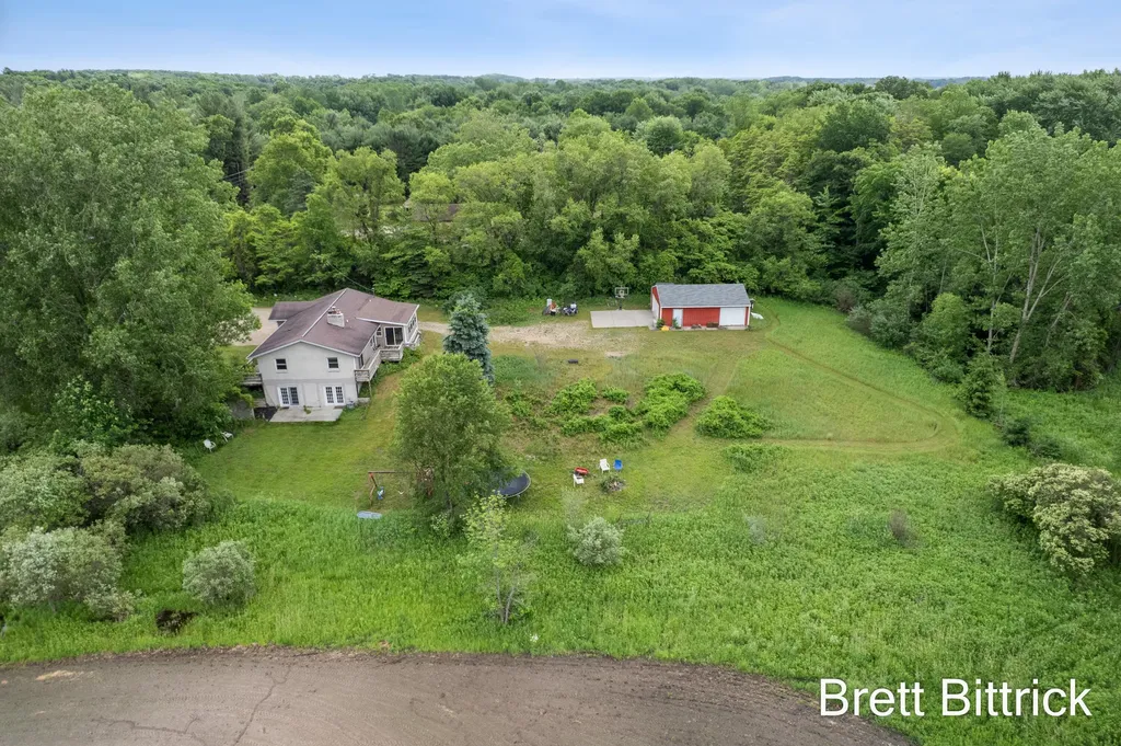 2810 20 Mile Road NW Tyrone Township MI 49330