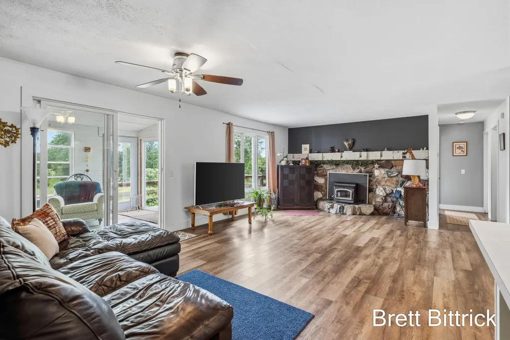 2810 20 Mile Road NW Tyrone Township MI 49330