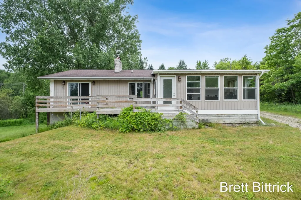 2810 20 Mile Road NW Tyrone Township MI 49330
