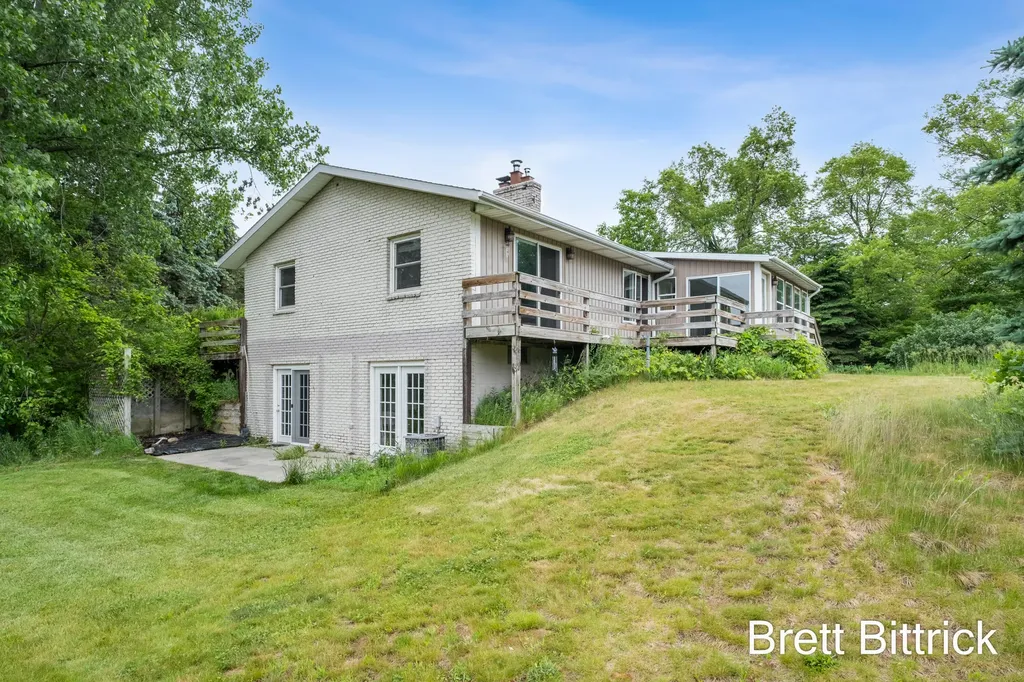 2810 20 Mile Road NW Tyrone Township MI 49330