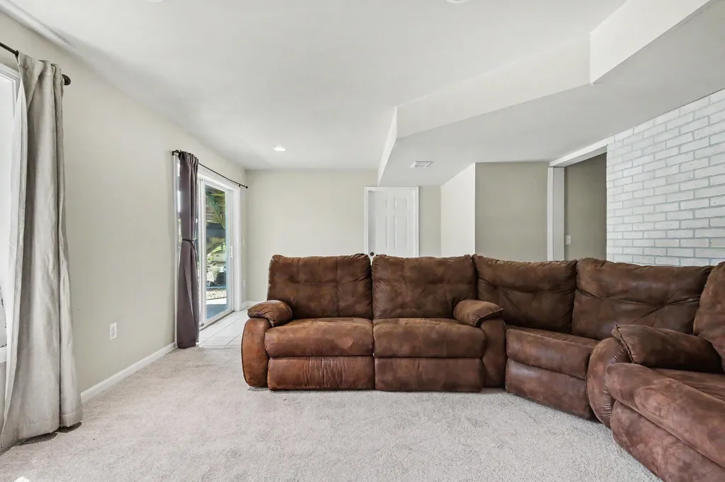 1090 Cumberland Avenue SE Vergennes Township MI 49331
