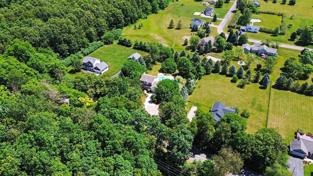 1090 Cumberland Avenue SE Vergennes Township MI 49331