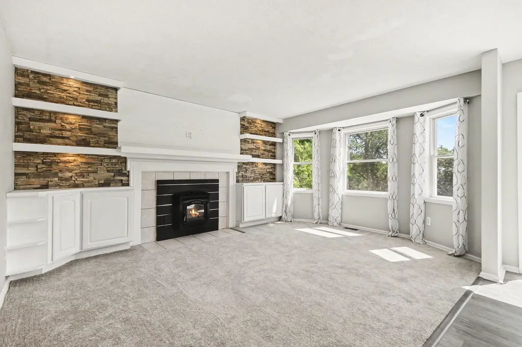 1090 Cumberland Avenue SE Vergennes Township MI 49331