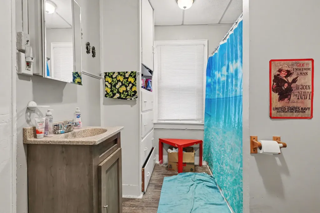 1236 Alpine Avenue NW Grand Rapids City MI 49504