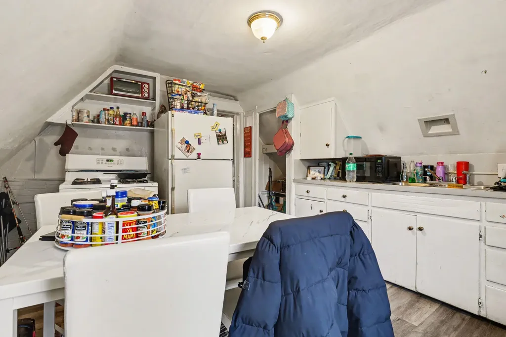 1236 Alpine Avenue NW Grand Rapids City MI 49504