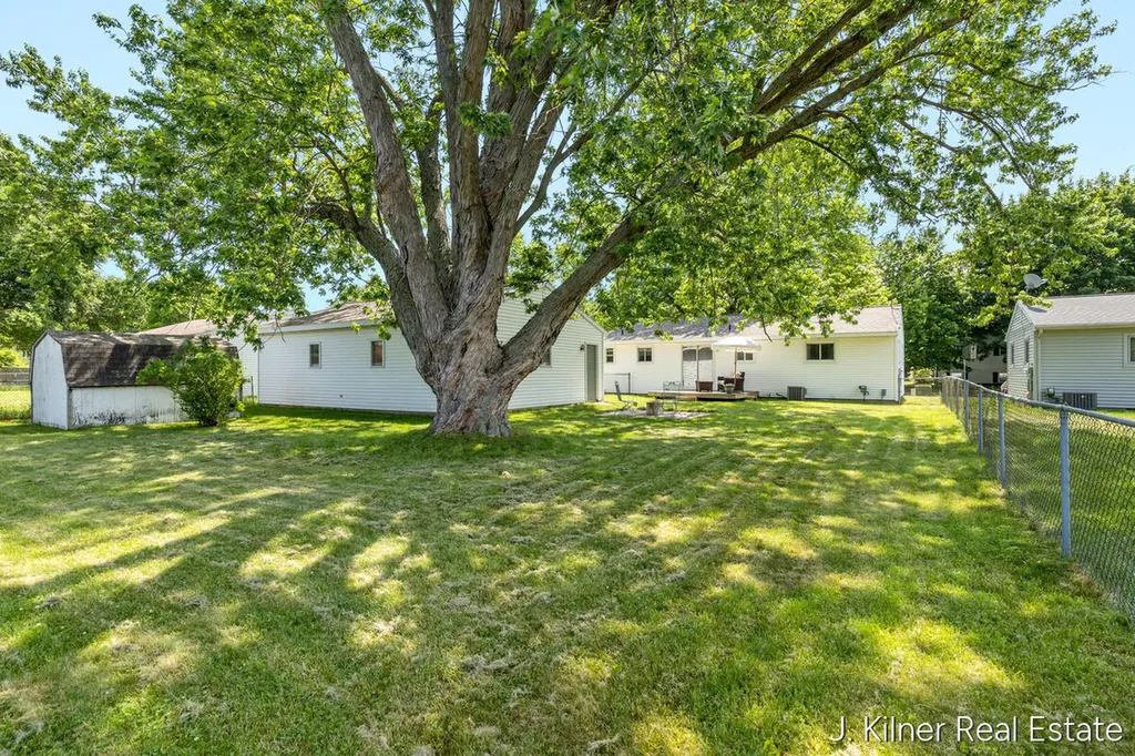 1500 Carol Lynne Drive Lowell City MI 49331