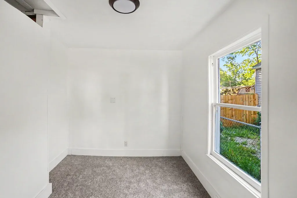 2484 Lincoln Street Muskegon City MI 49441