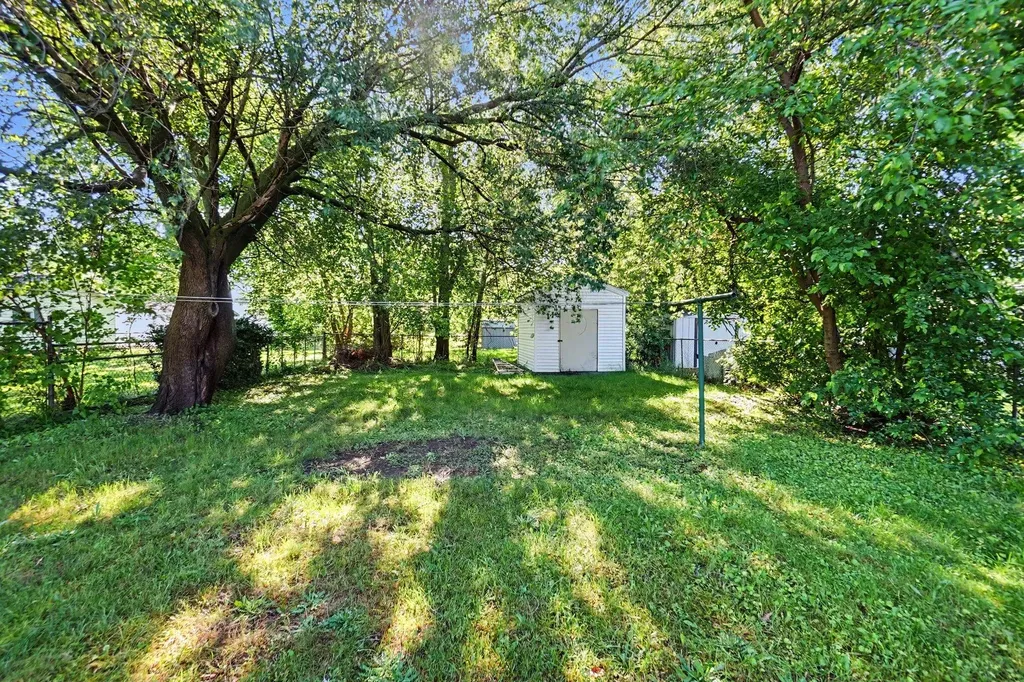 2484 Lincoln Street Muskegon City MI 49441