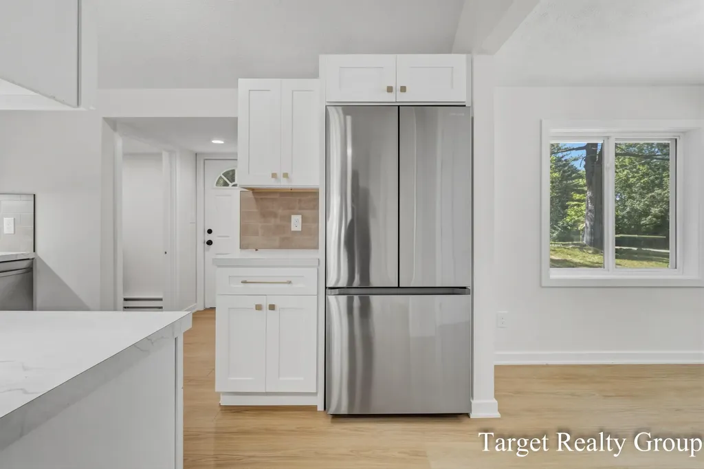 8660 Merry Drive NE Cannon Township MI 49341