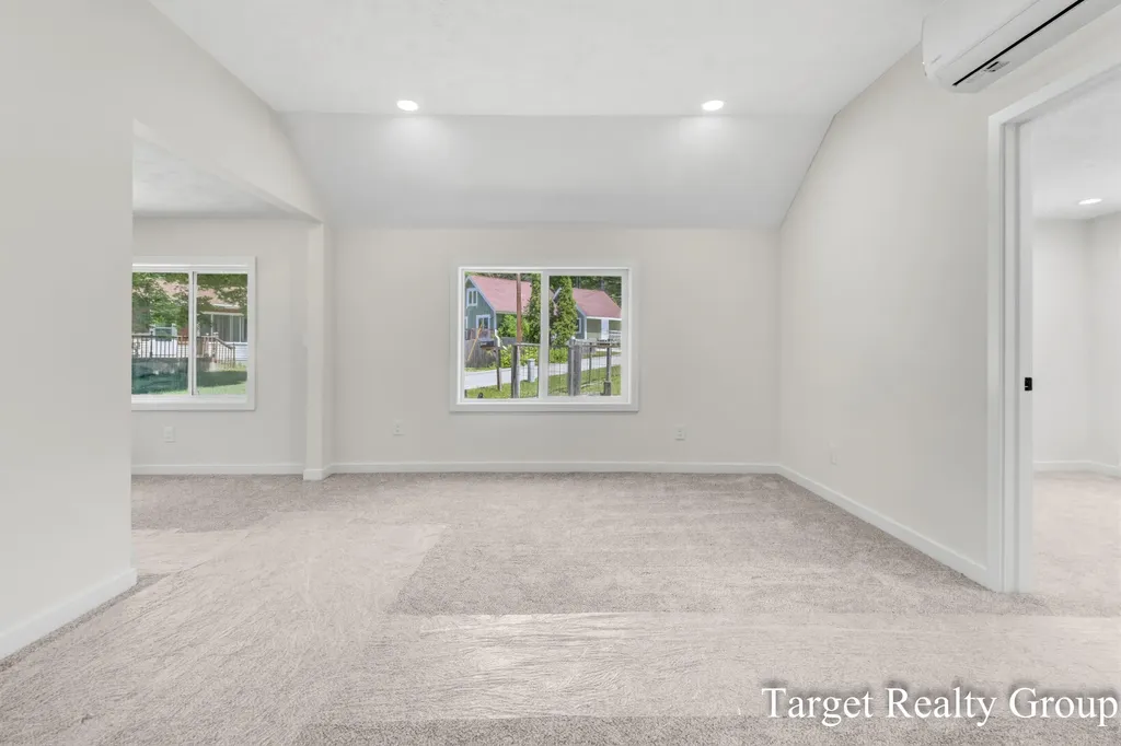 8660 Merry Drive NE Cannon Township MI 49341