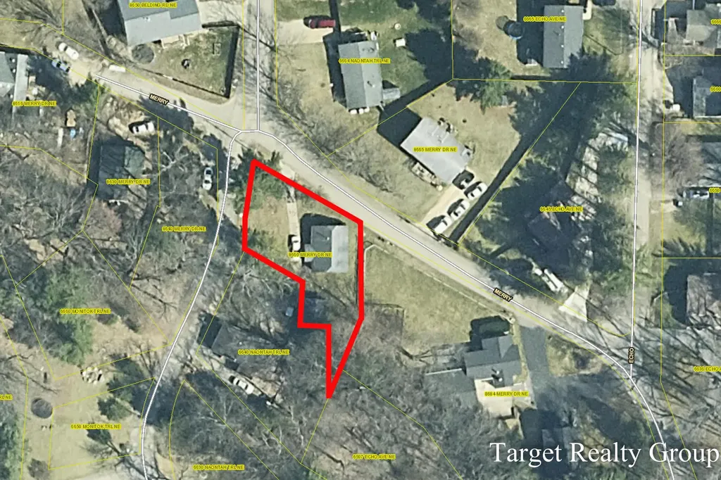 8660 Merry Drive NE Cannon Township MI 49341