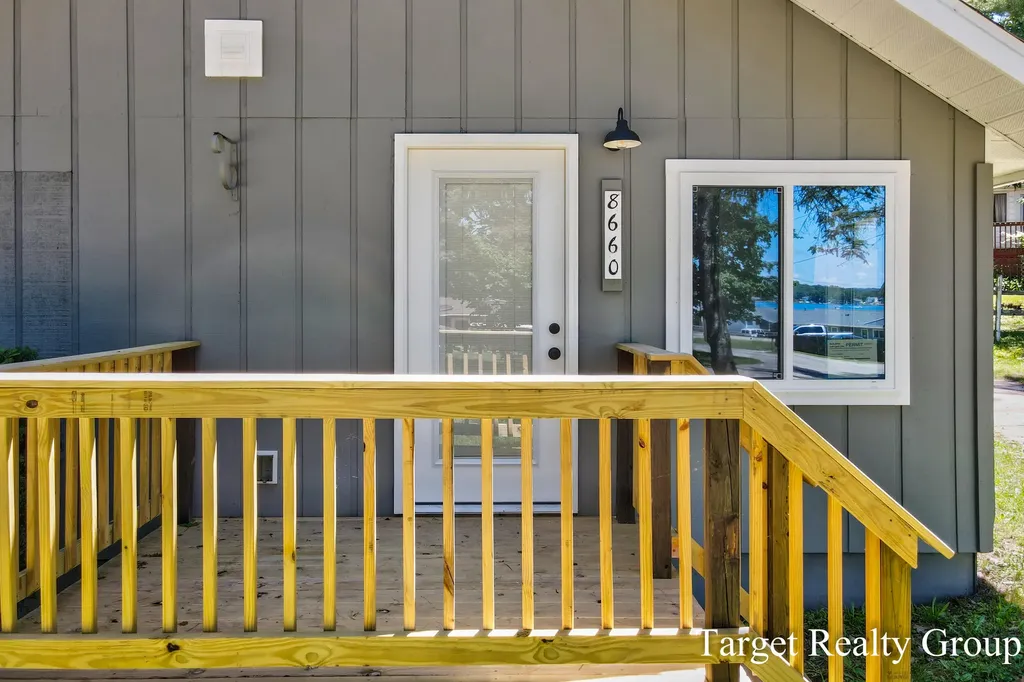 8660 Merry Drive NE Cannon Township MI 49341