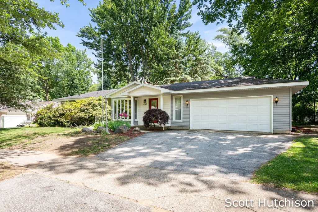 4316 Kennilworth Drive SE Grand Rapids Charter Township MI 49546