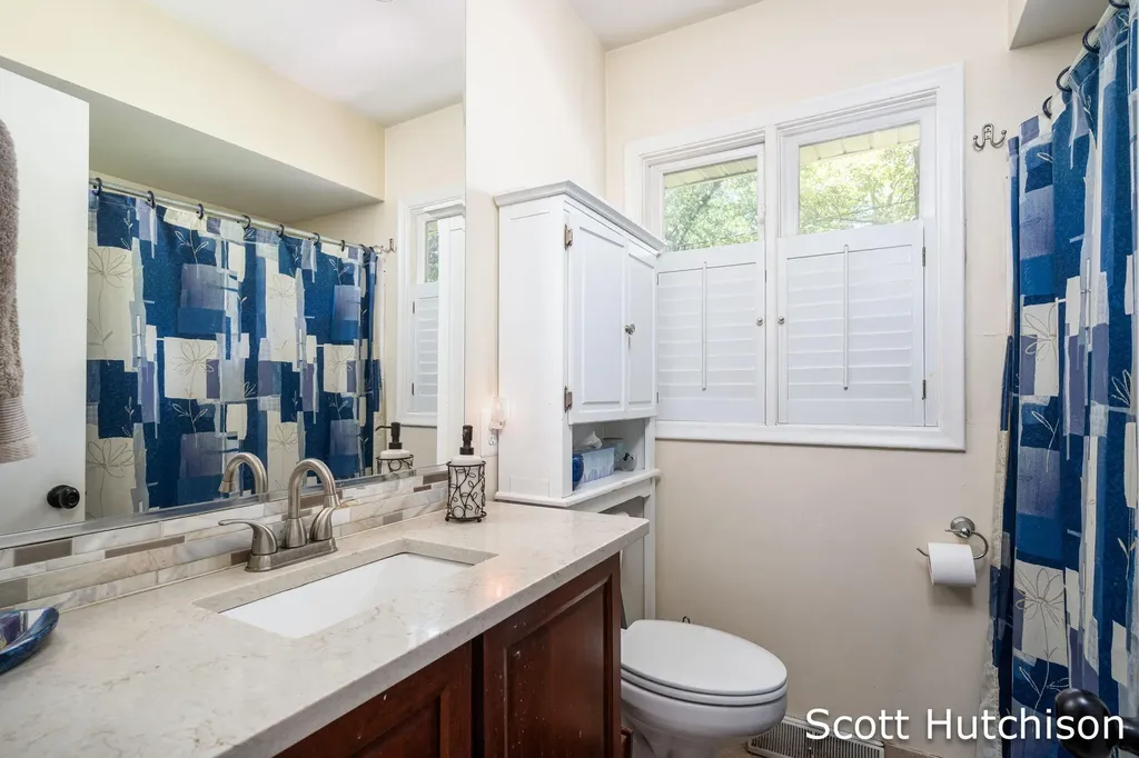 4316 Kennilworth Drive SE Grand Rapids Charter Township MI 49546